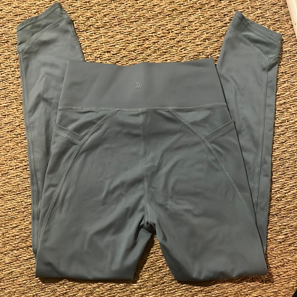 grey/green women’s all in motion leggings